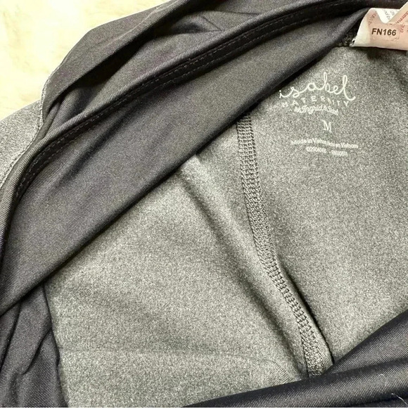 Isabel Maternity by Ingrid & Isabel Leggings Crossover Panel Black/Grey  Sz Med - Picture 6 of 16
